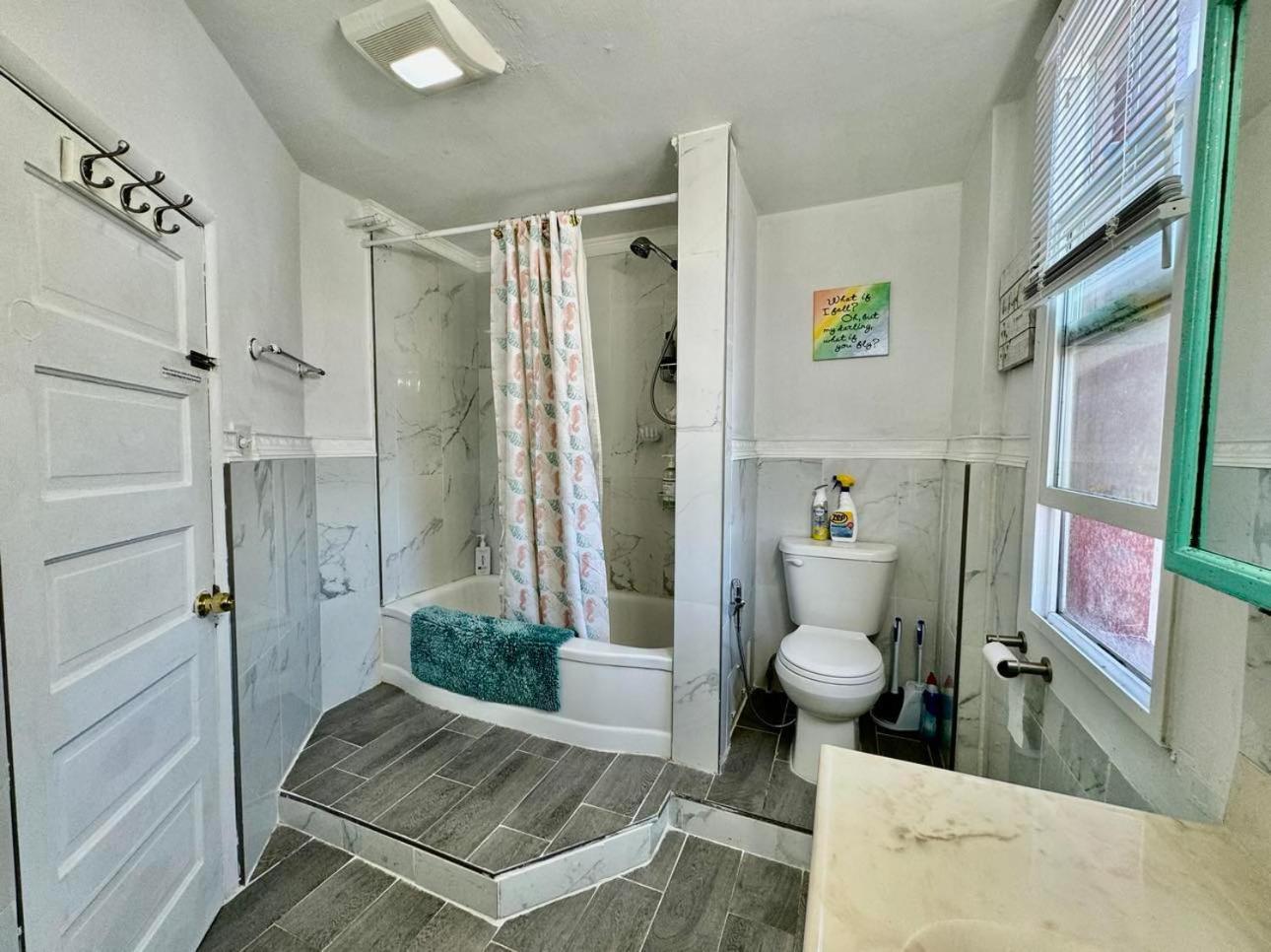 Tiny Private Room On The 1St Floor With Shared Bathroom Near Seatac Airport And Downtown Seattle Exterior foto